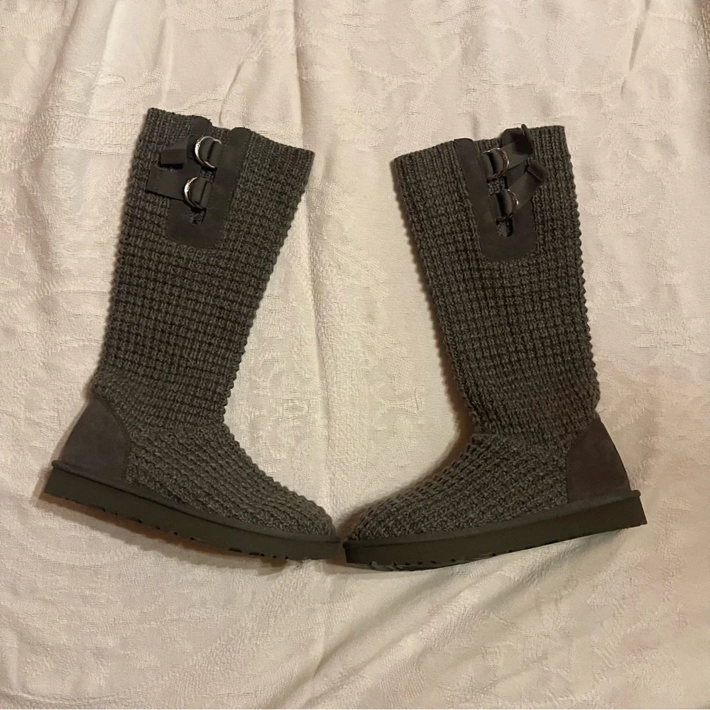 Ugg Classic Solene Tall Boots Size 9 - Picture 6 of 7